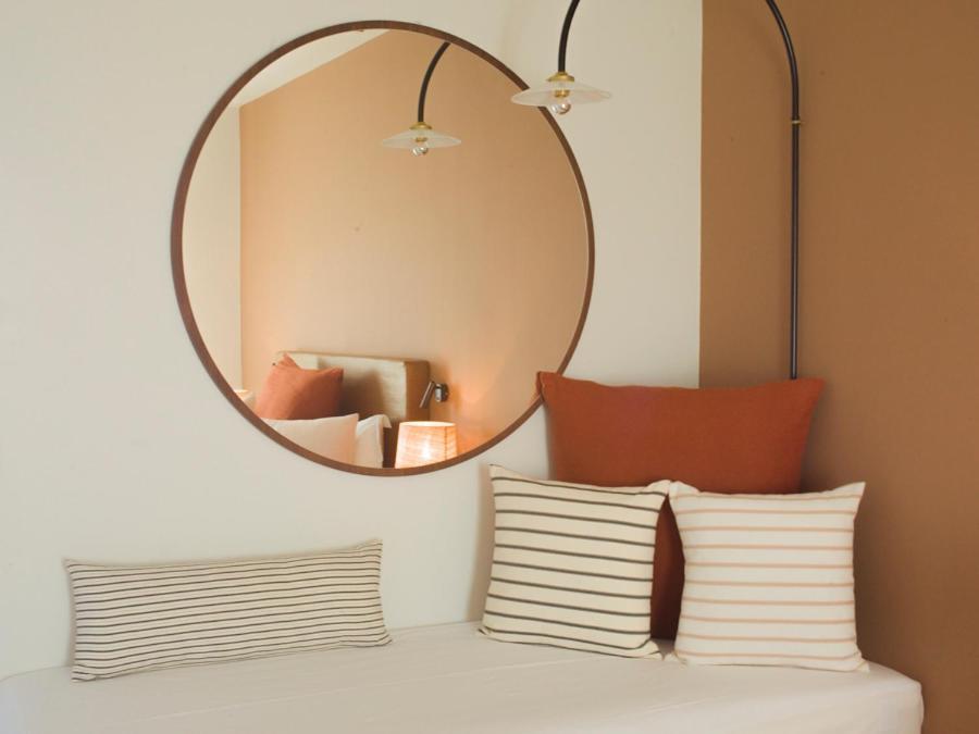 Yayaki Hotel *